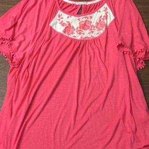 3/$15 ❤️ Maurice’s flowy cotton shirt